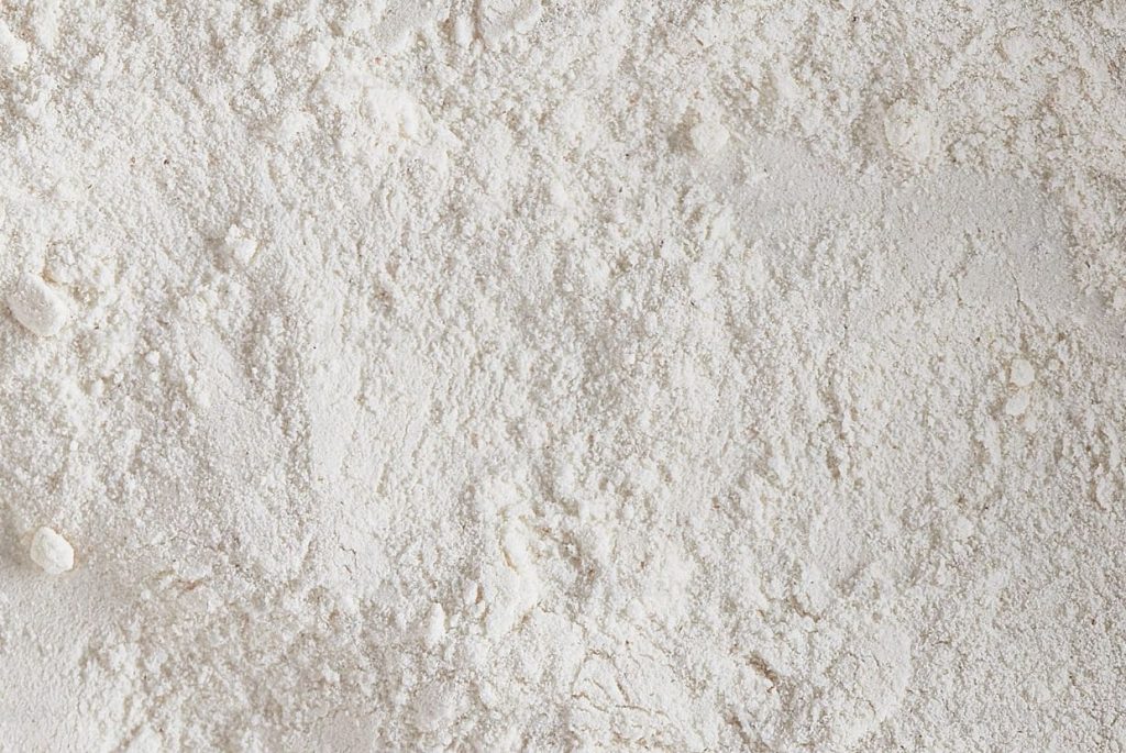 Descubre qué abrasivo elegir para cada trabajo de chorro de arena: bicarbonato, corindón, microesferas, granalla, garnet... Te lo contamos.